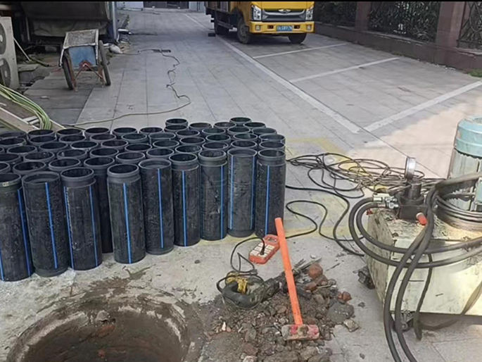 清新PE置换管厂家 DN315置换管 非开挖管短管置换